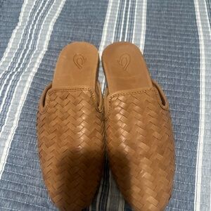 Women’s  Woven Leather Slip-On Loafers - Tan